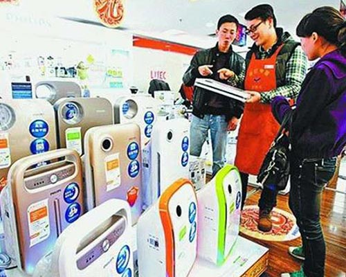 空氣凈化器市場亂象重生 比霧霾更可怕的家居健康陷阱